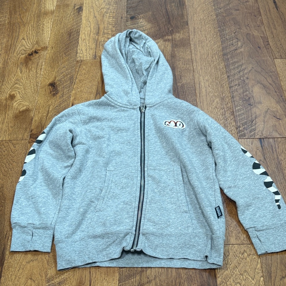 Nununu Boy’s Grey Zip Up Hoodie Snake Desjgn Size 6-7